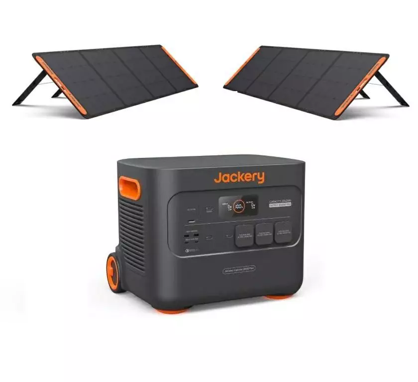 Jackery Explorer 2000 Pro Solar Generator With SolarSaga 200