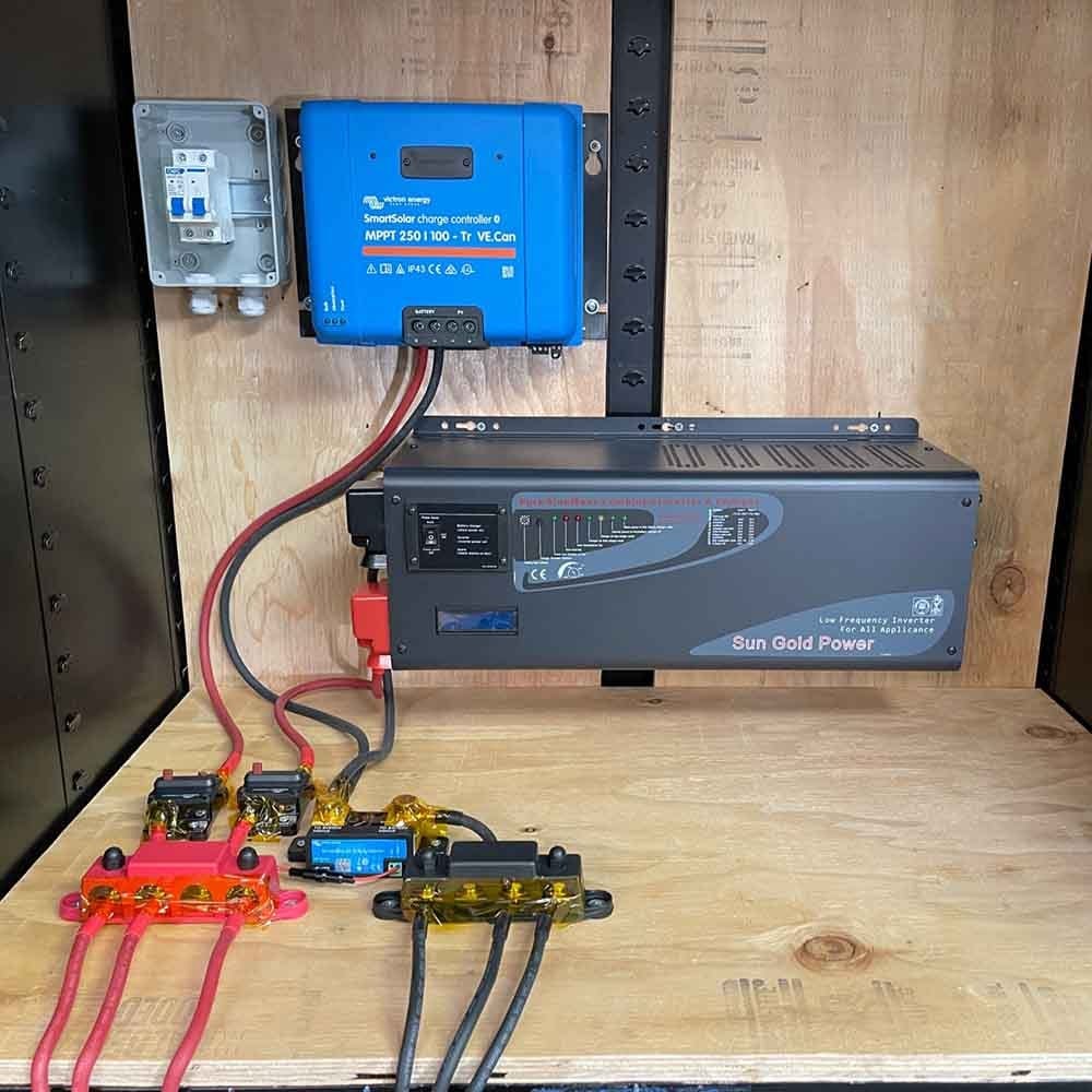 SunGoldPower 4000W DC 24V Split Phase Pure Sine Wave Inverter with Charger